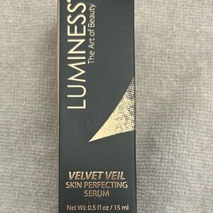 Luminess Velvet Veil Skin Perfecting Serum in Medium